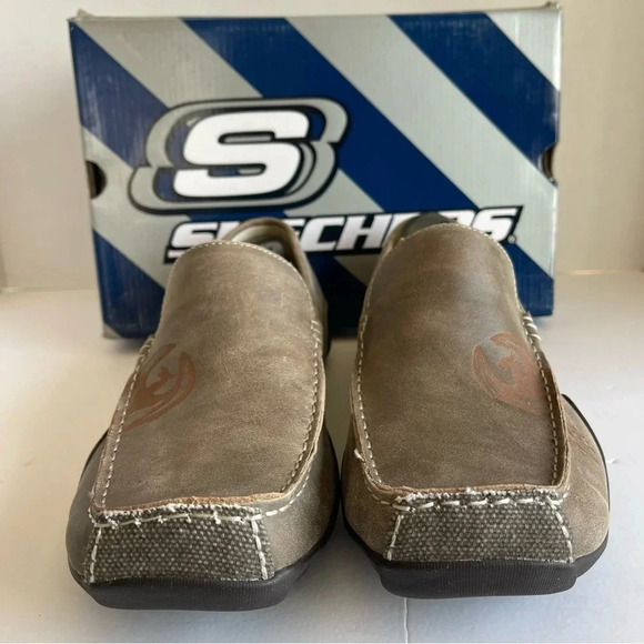 Skechers Men's Footloose Phoenix Distressed
Brown Driving Loafers 60660 Size 7.5 - Picture 2 of 8